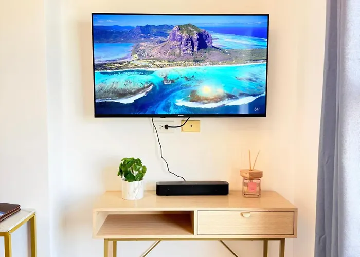 Aparthotel King Hancho Bnb's - West Jones Residences! 3*