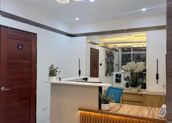 Aparthotel King Hancho Bnb's - West Jones Residences!